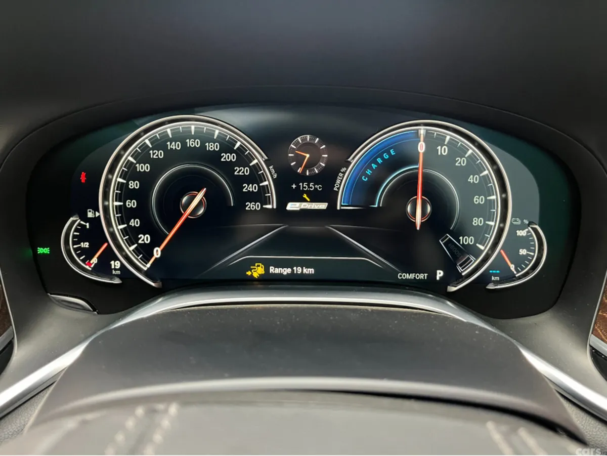 BMW 7-Series Saloon, Petrol Plug-in Hybrid, 2016, White