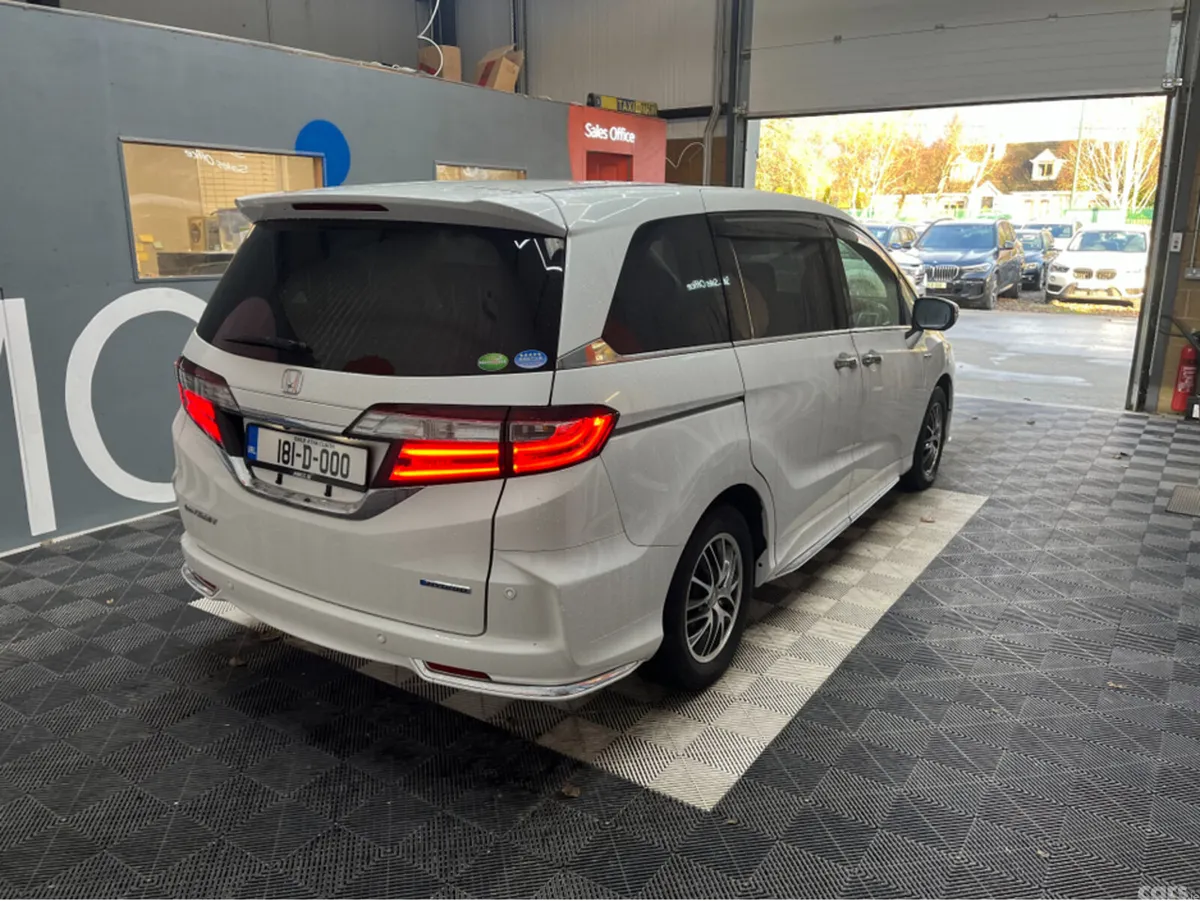 Honda Odyssey SUV, Petrol Hybrid, 2018, White
