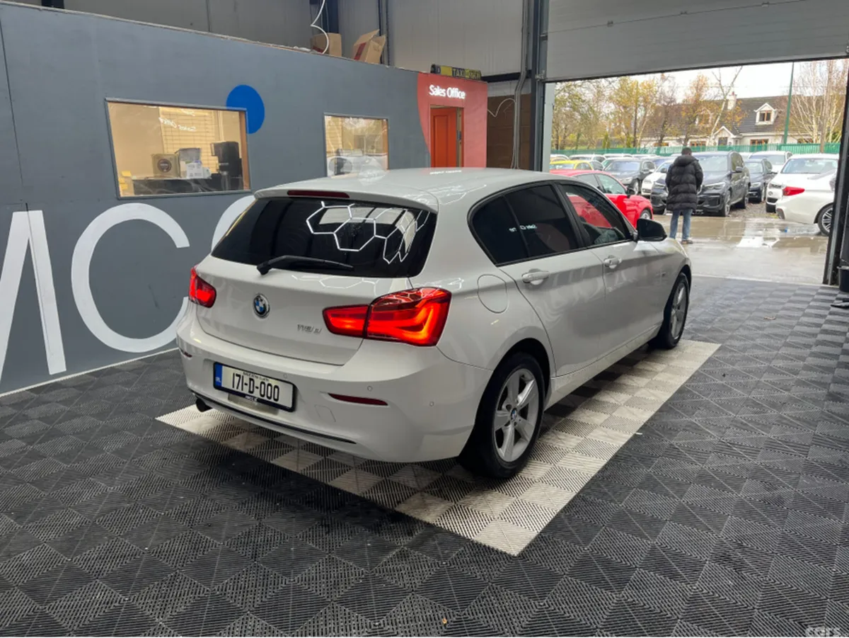BMW 1-Series Hatchback, Diesel, 2017, White