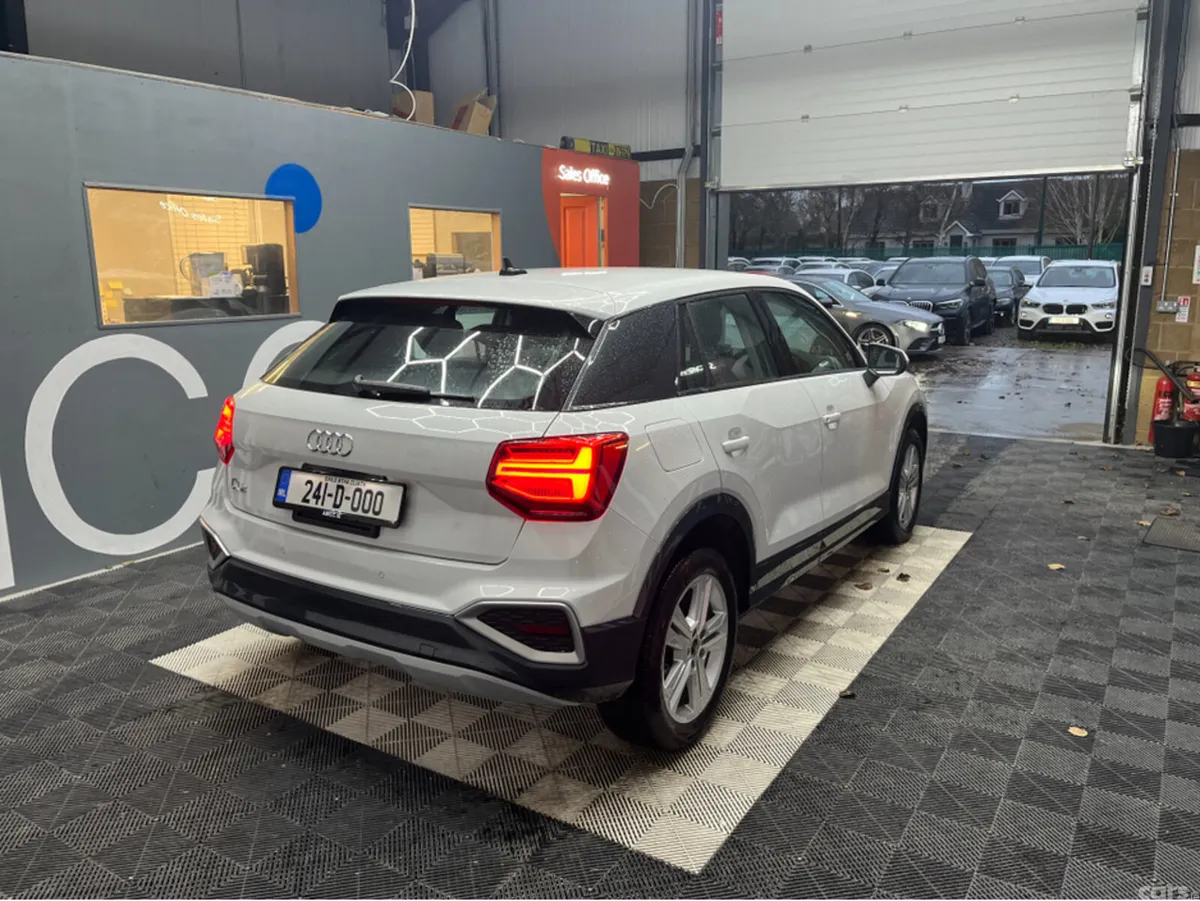 Audi Q2 SUV, Petrol, 2024, White