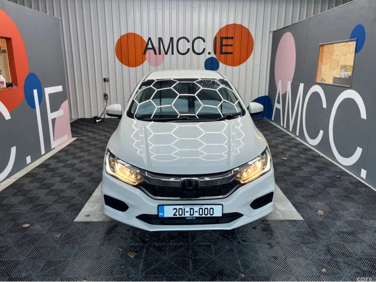 Honda Grace Saloon, Petrol Hybrid, 2020, White