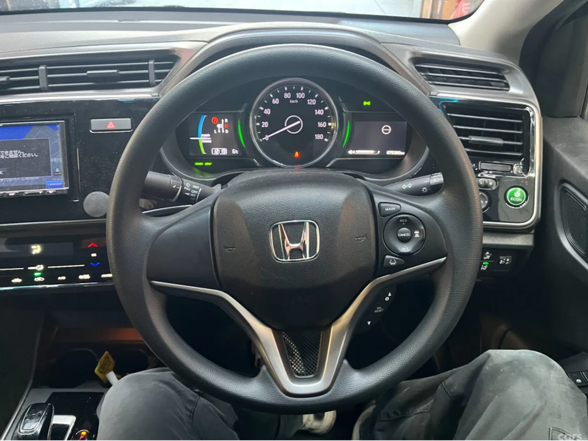 Honda Grace Saloon, Petrol Hybrid, 2020, White