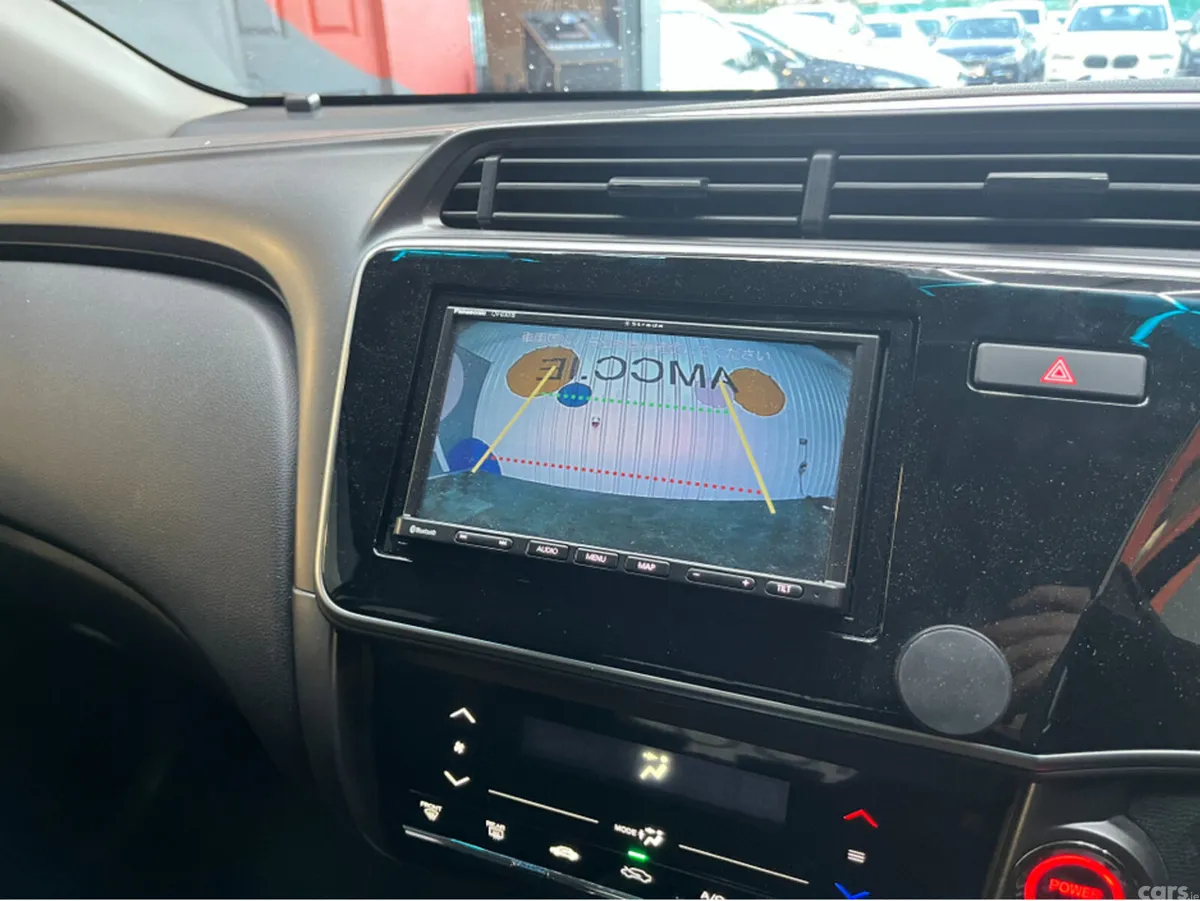 Honda Grace Saloon, Petrol Hybrid, 2020, White