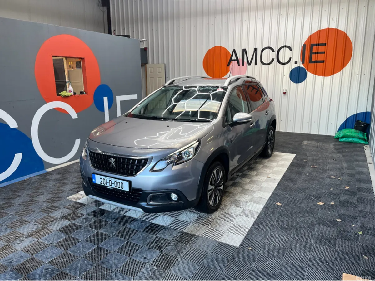 Peugeot 2008 Hatchback, Petrol, 2020, Grey