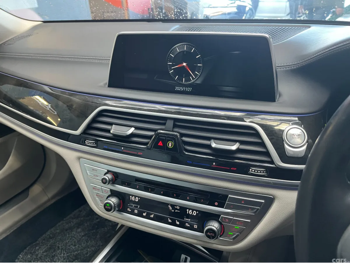 BMW 7-Series Saloon, Petrol Plug-in Hybrid, 2016, Black