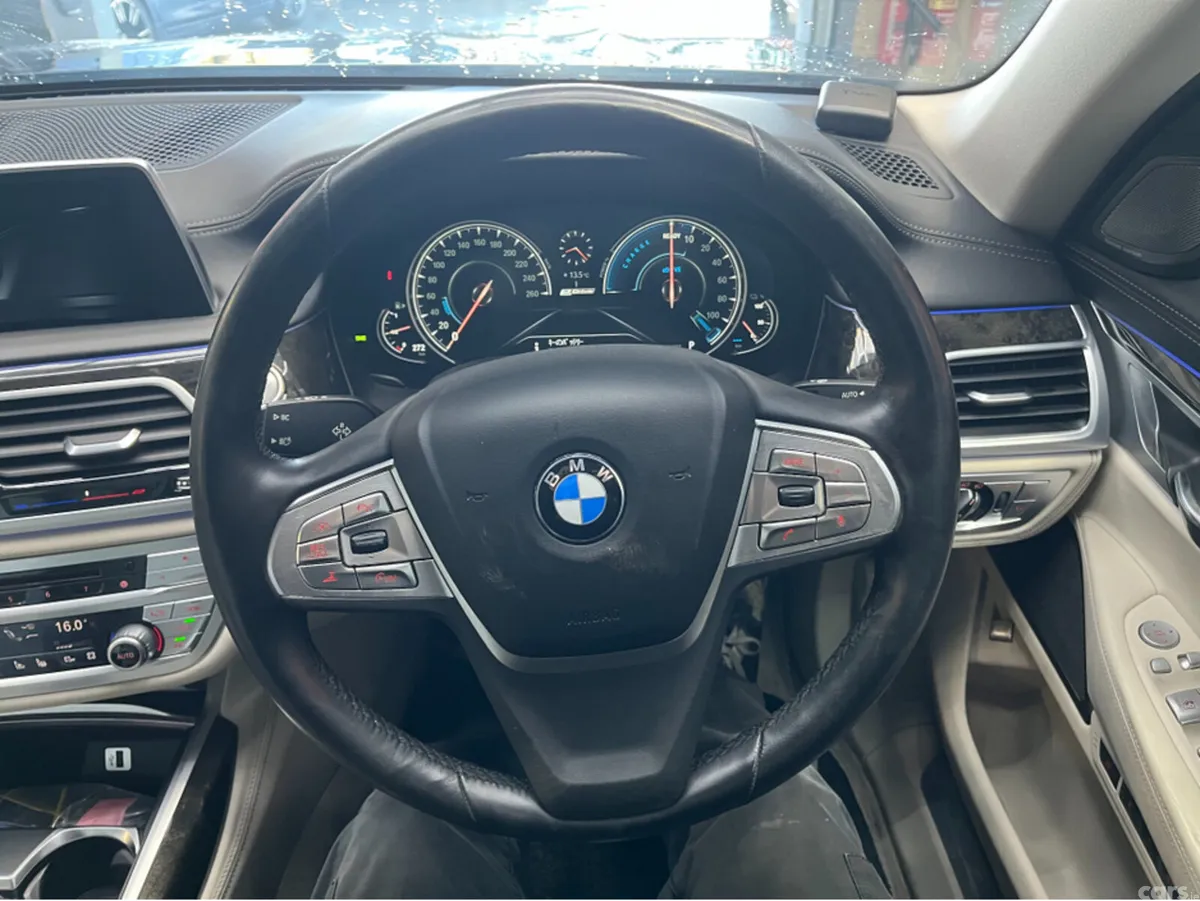 BMW 7-Series Saloon, Petrol Plug-in Hybrid, 2016, Black