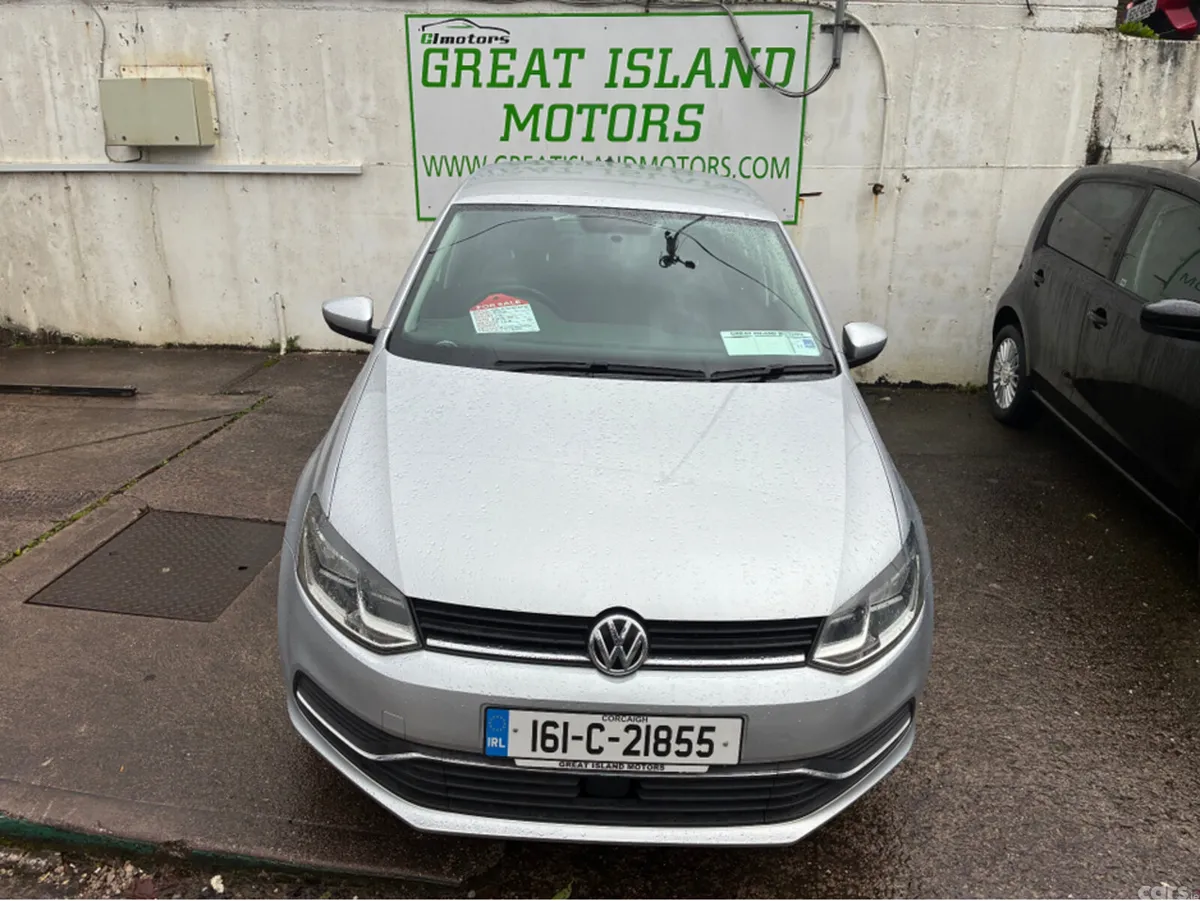 Volkswagen Polo Hatchback, Petrol, 2016, Silver