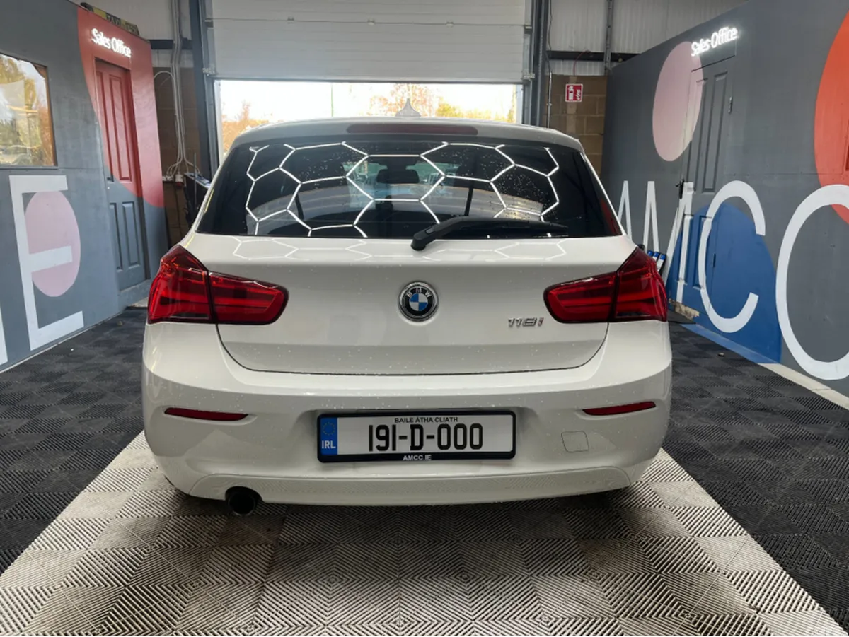 BMW 1-Series Hatchback, Petrol, 2019, White