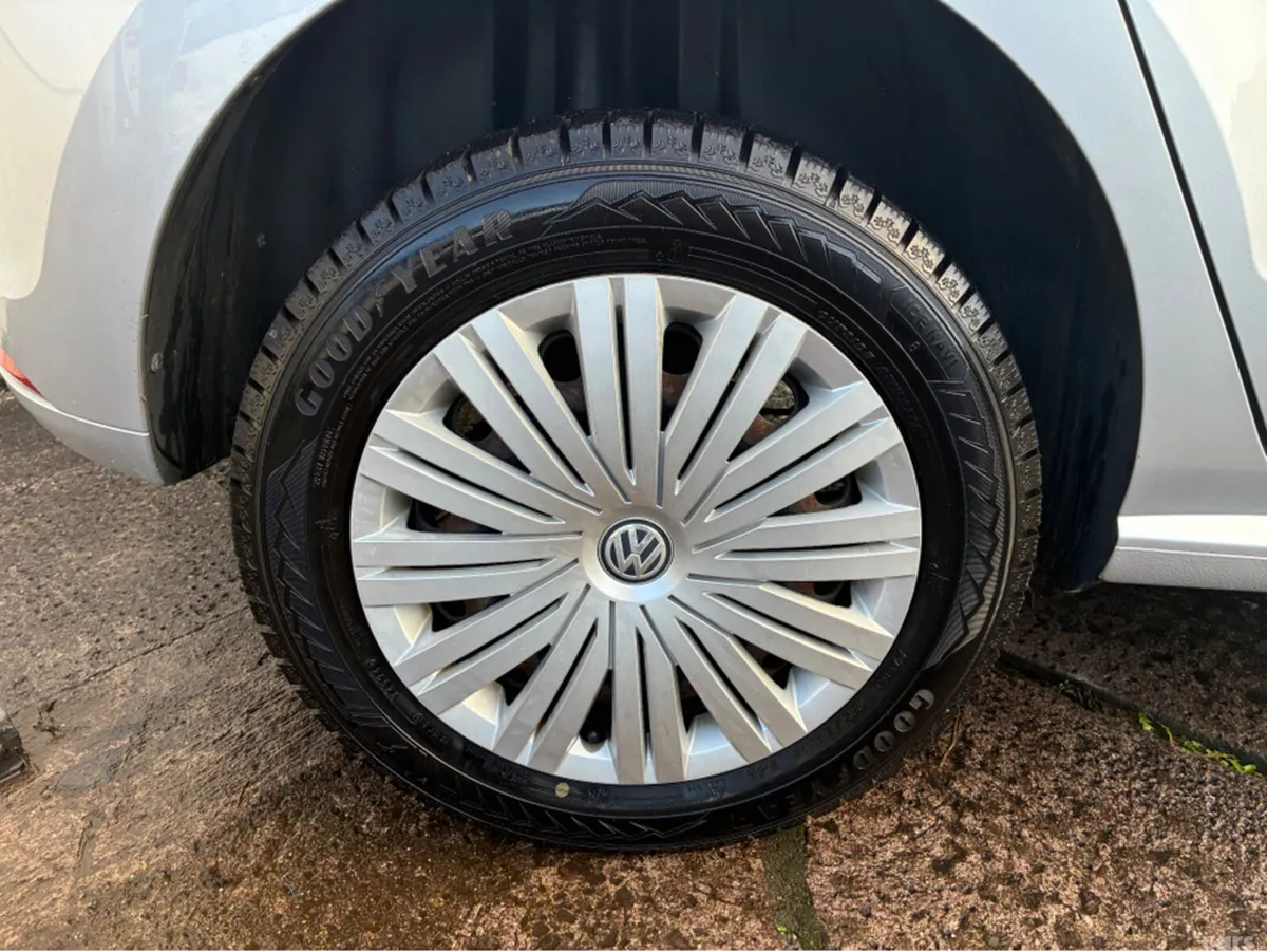 Volkswagen Polo Hatchback, Petrol, 2015, Silver