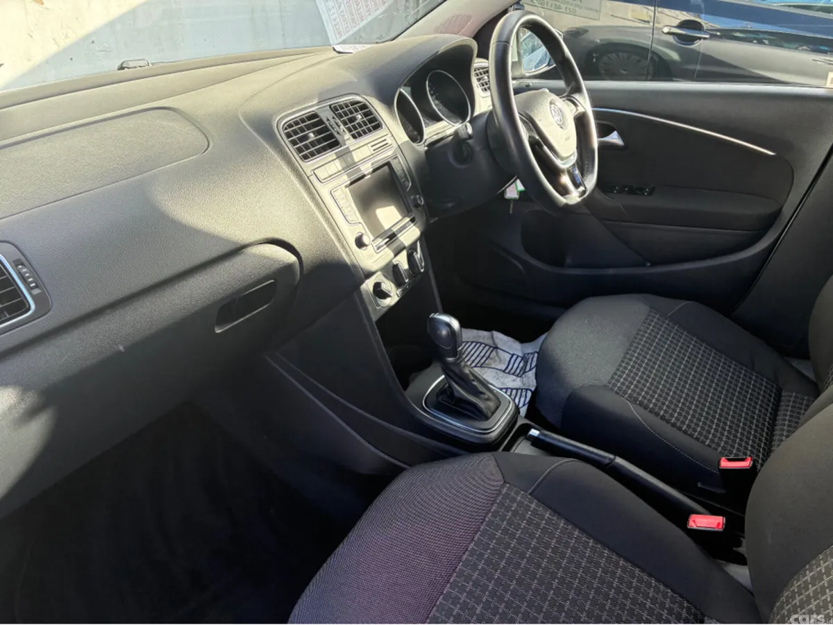 Volkswagen Polo Hatchback, Petrol, 2015, Silver