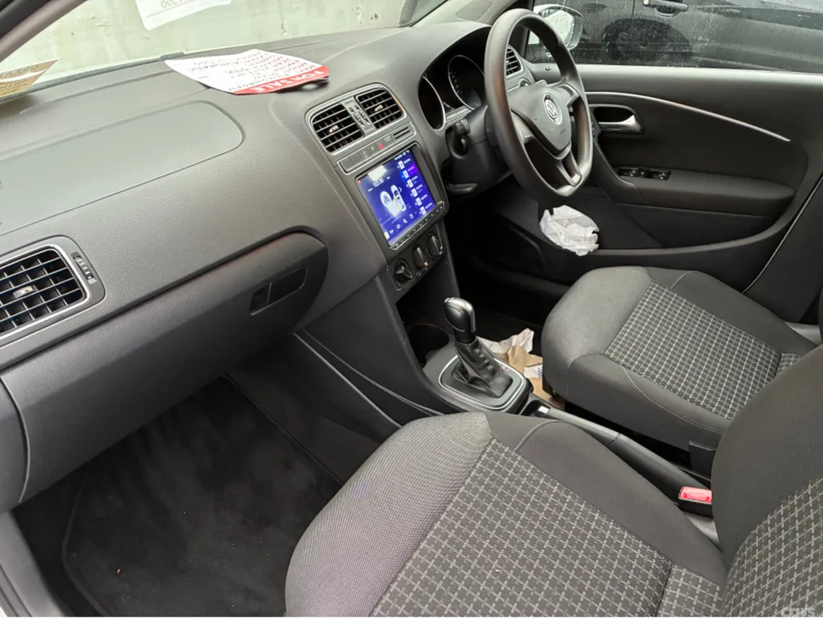 Volkswagen Polo Hatchback, Petrol, 2017, White