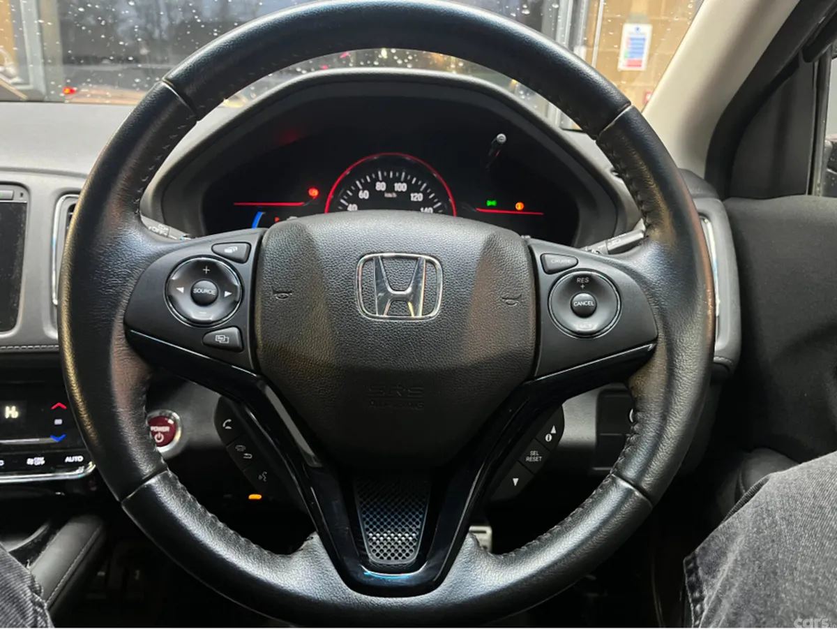 Honda Vezel SUV, Petrol Hybrid, 2015, Red