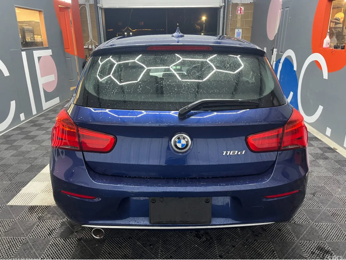 BMW 1-Series Hatchback, Diesel, 2018, Blue