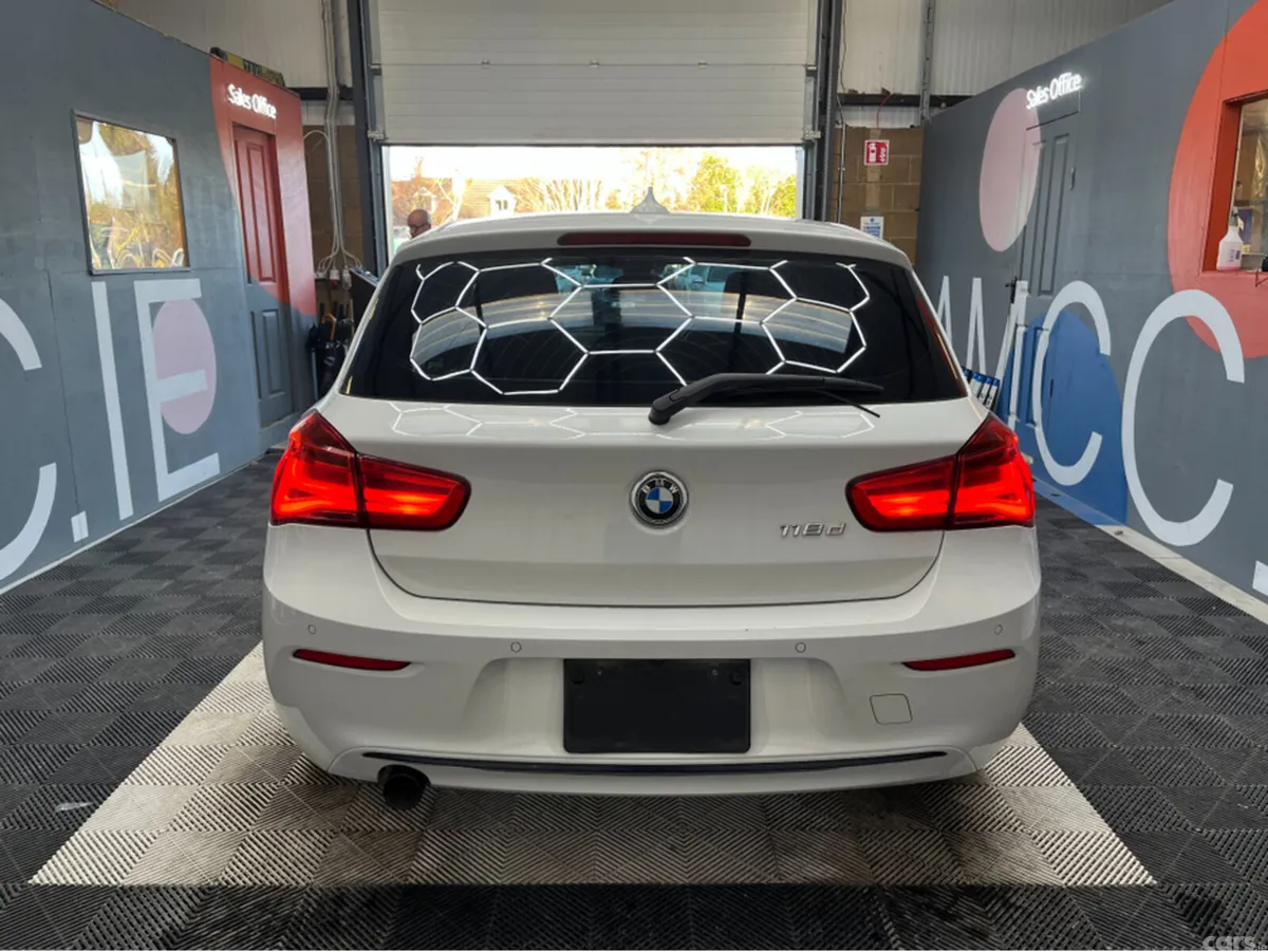 BMW 1-Series Hatchback, Diesel, 2016, White