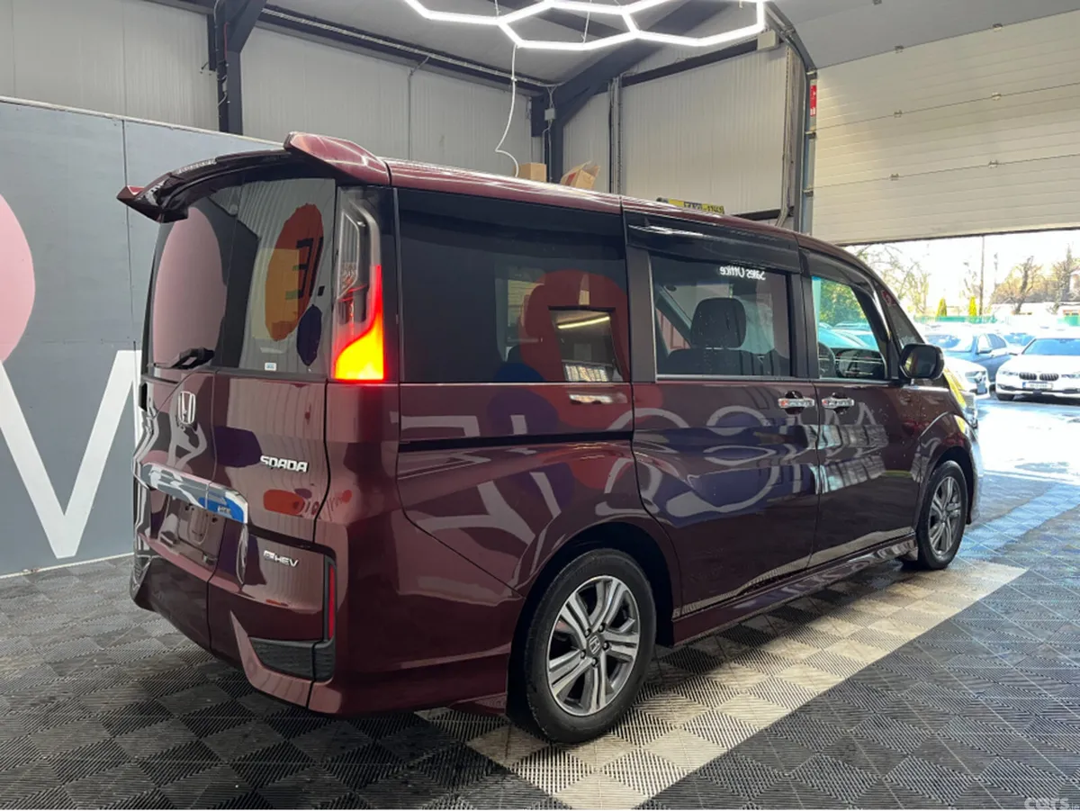 Honda Stepwagon MPV, Petrol Hybrid, 2020, Red