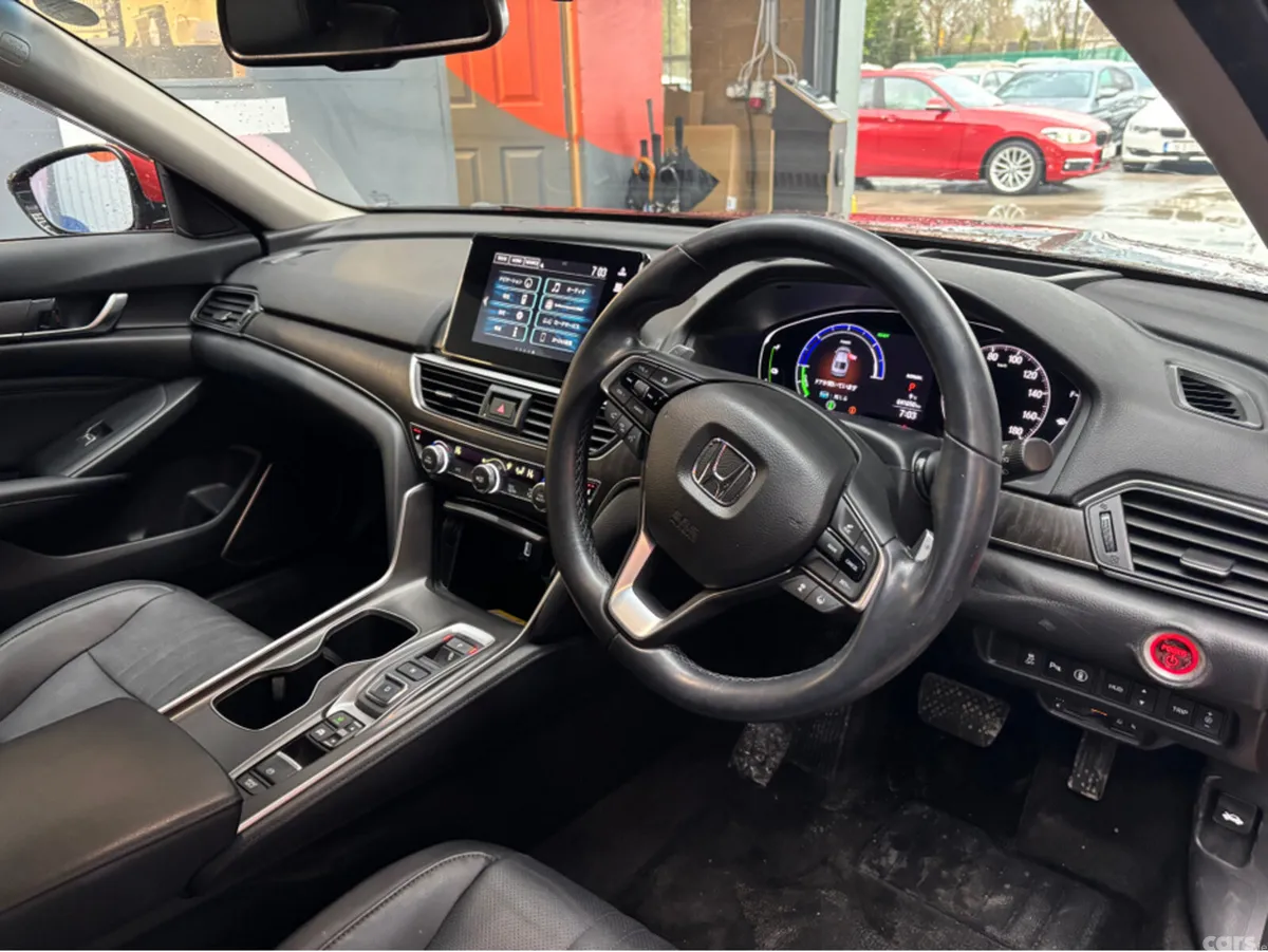 Honda Accord Saloon, Petrol Hybrid, 2022, Red