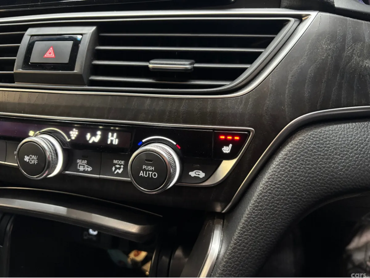Honda Accord Saloon, Petrol Hybrid, 2022, Red