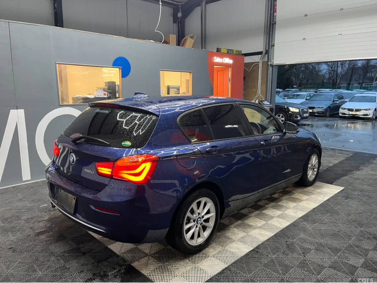 BMW 1-Series Hatchback, Diesel, 2016, Blue