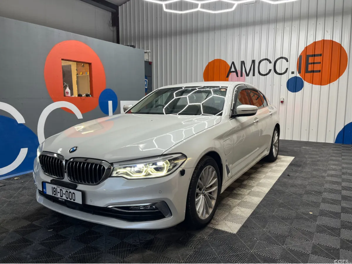 BMW 5-Series Saloon, Petrol Plug-in Hybrid, 2018, White