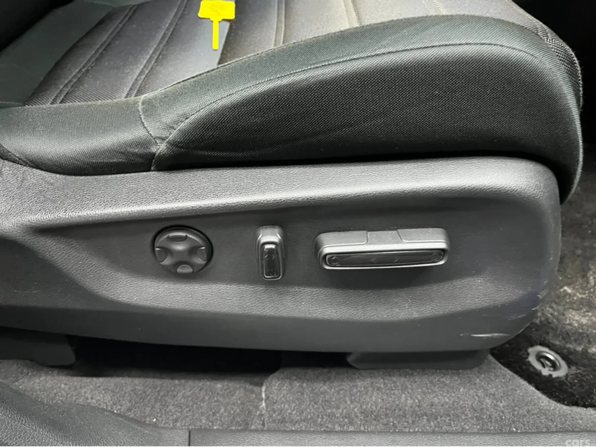 Honda CR-V SUV, Petrol Hybrid, 2019, White