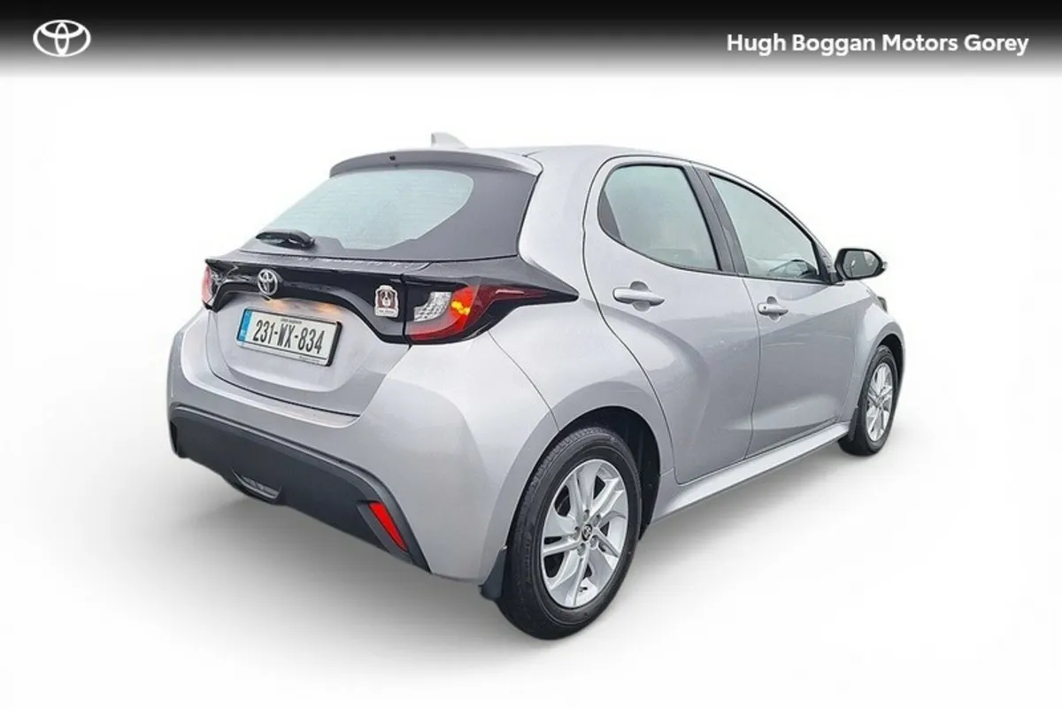 Toyota Yaris Hatchback, Petrol, 2023, Grey