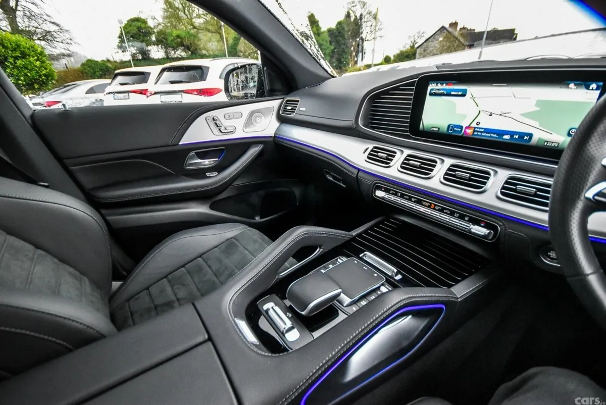 Mercedes-Benz GLE SUV, Petrol Plug-in Hybrid, 2025, Grey