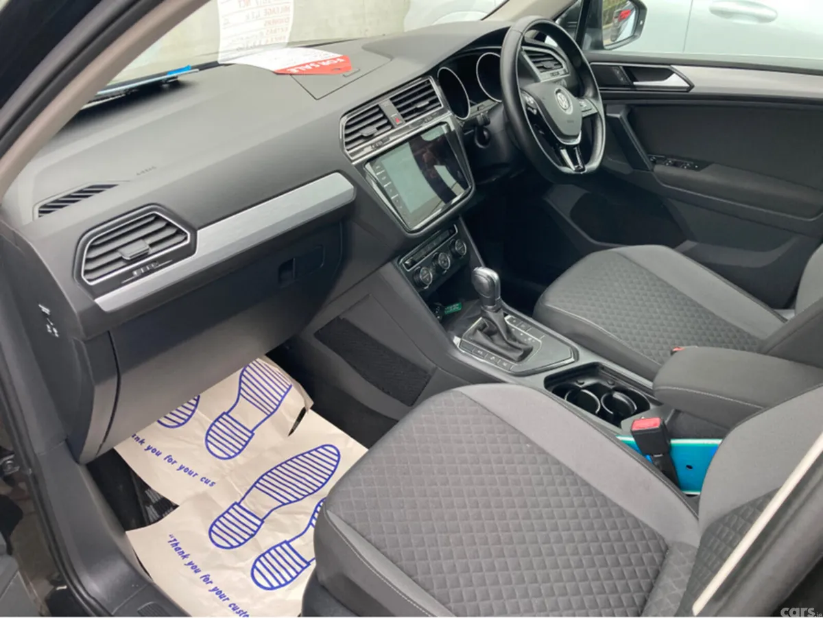 Volkswagen Tiguan Hatchback, Petrol, 2018, Black
