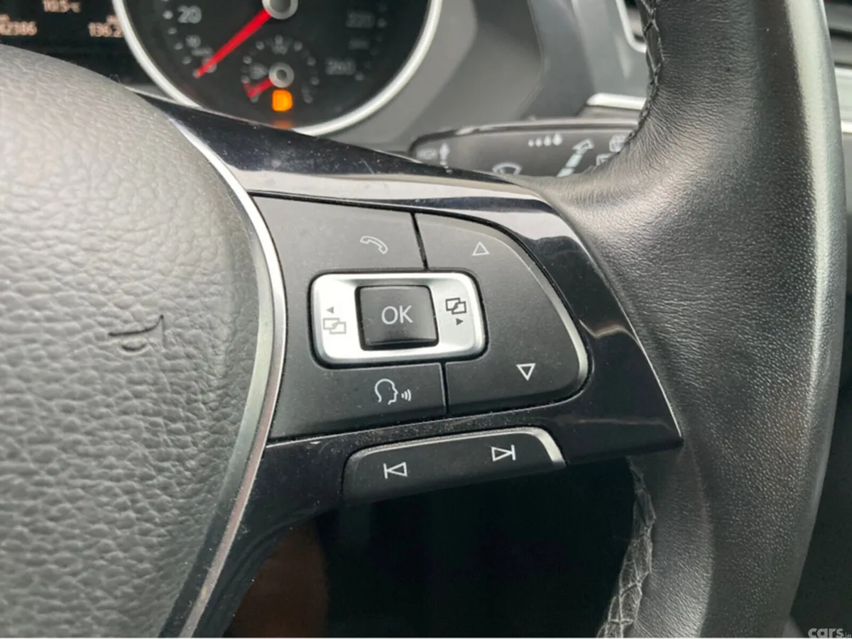 Volkswagen Tiguan Hatchback, Petrol, 2018, Black