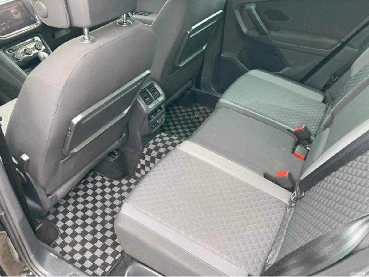 Volkswagen Tiguan Hatchback, Petrol, 2018, Black