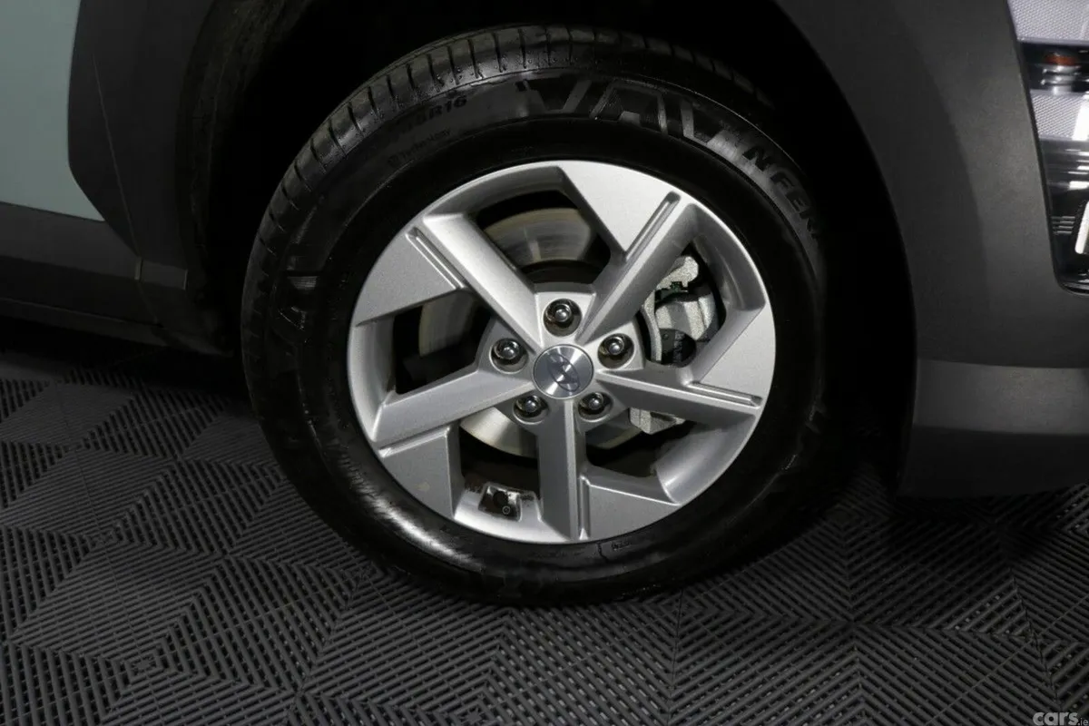 Hyundai KONA SUV, Petrol, 2025, Green