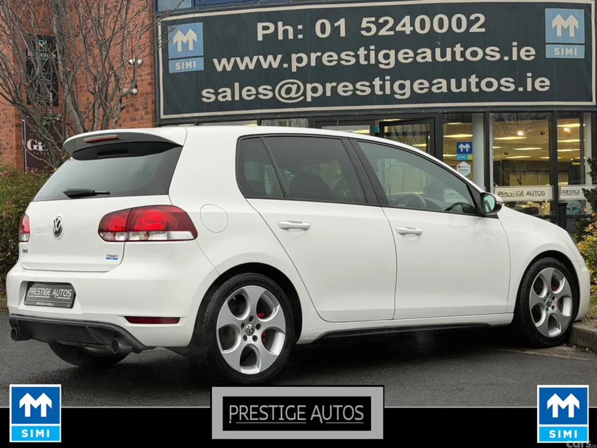 Volkswagen Golf Hatchback, Petrol, 2012, White