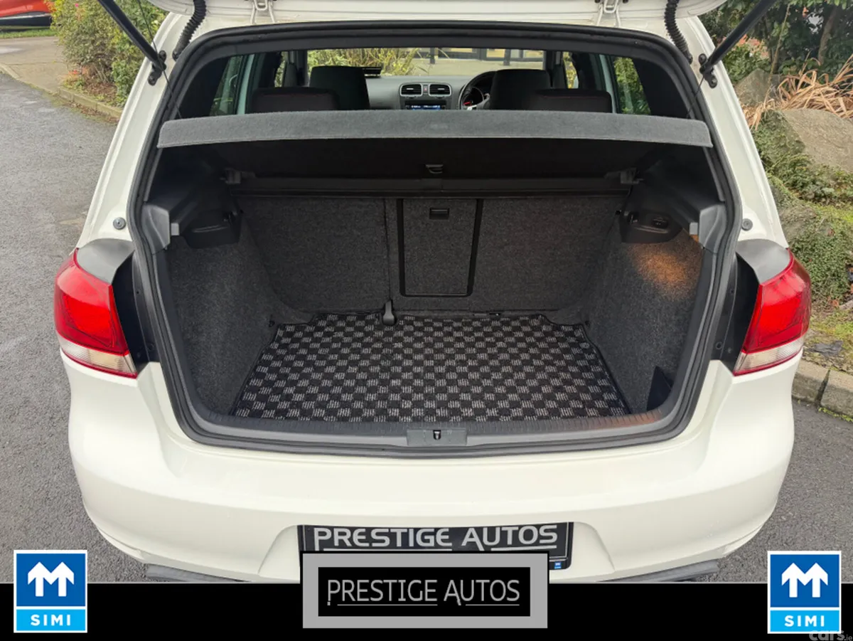 Volkswagen Golf Hatchback, Petrol, 2012, White
