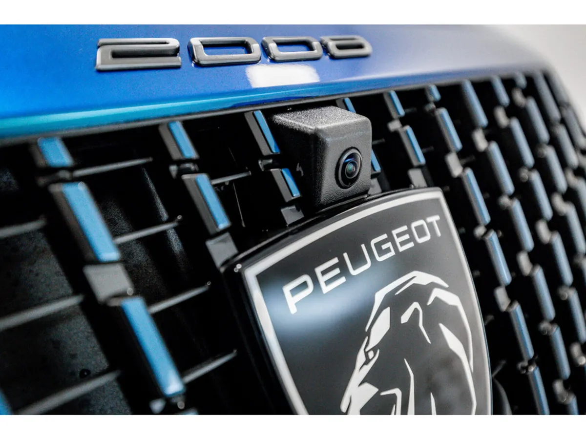 Peugeot 2008 SUV, Electric, 2026, Blue