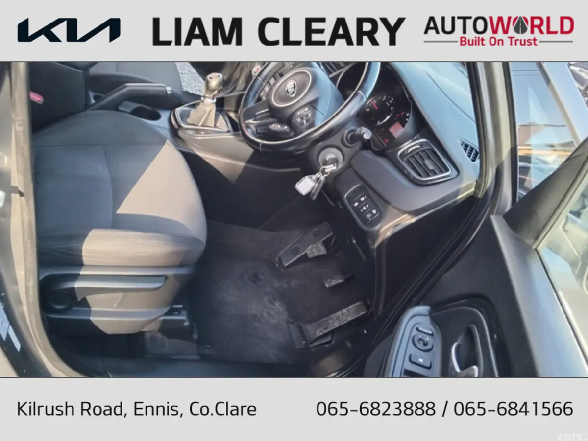 Kia Carens MPV, Diesel, 2015, Silver