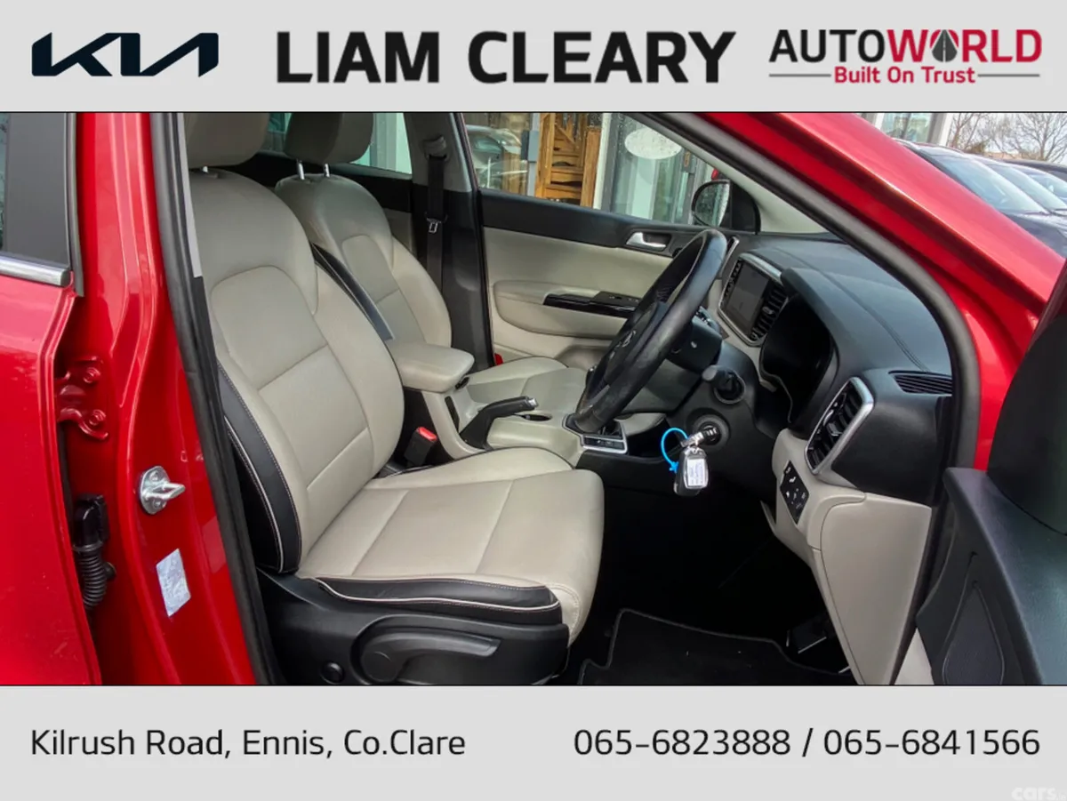 Kia Sportage MPV, Diesel Hybrid, 2022, Red