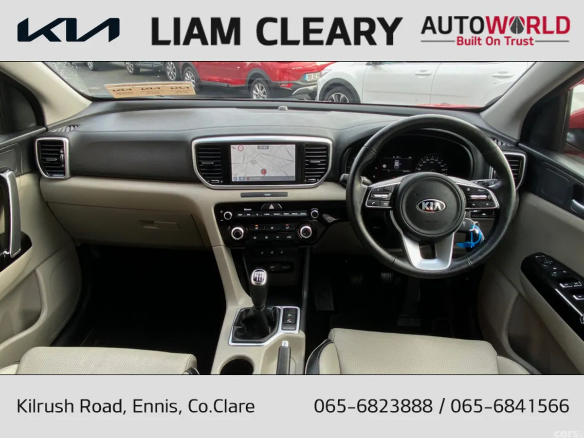 Kia Sportage MPV, Diesel Hybrid, 2022, Red