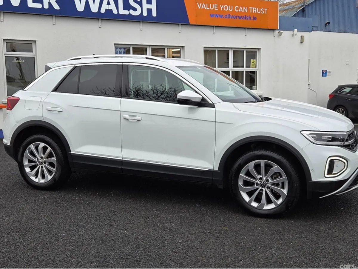 Volkswagen T-Roc SUV, Diesel, 2023, White