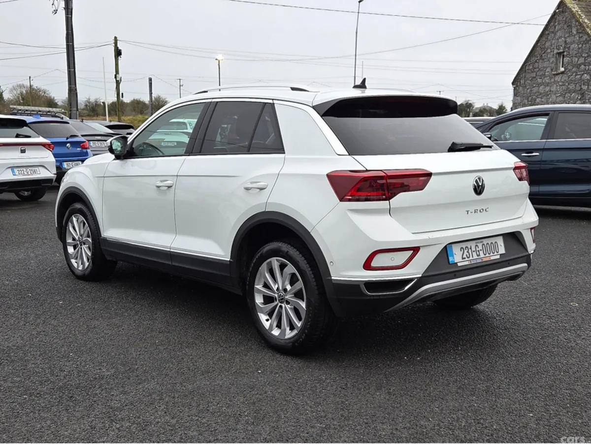 Volkswagen T-Roc SUV, Diesel, 2023, White