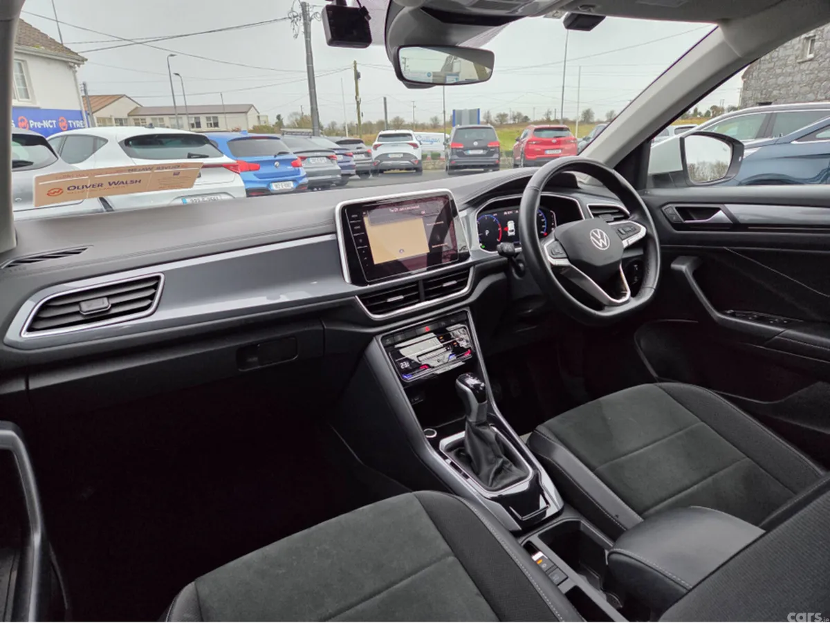Volkswagen T-Roc SUV, Diesel, 2023, White