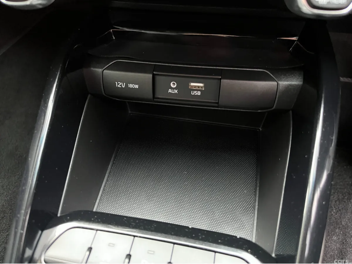 Kia Stonic Estate, Petrol, 2019, Grey