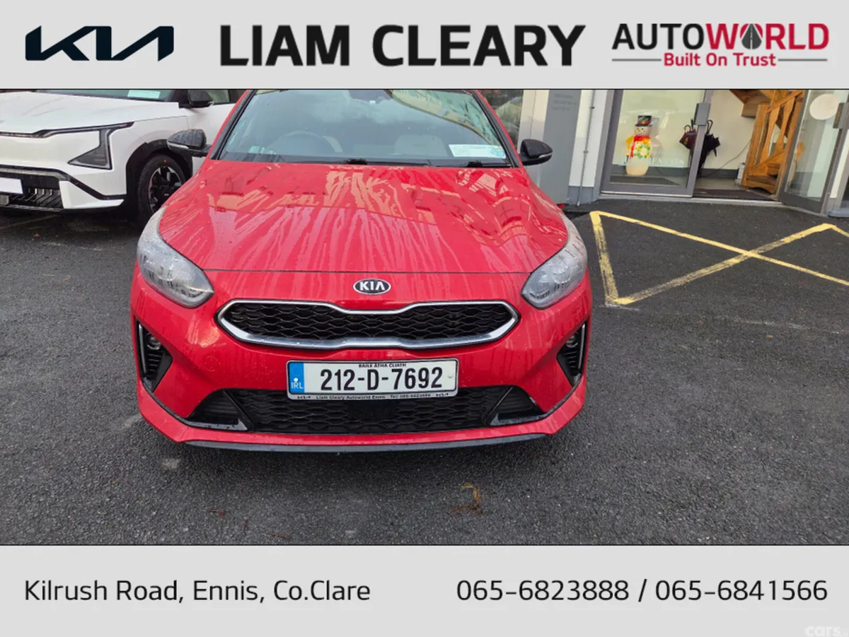 Kia ProCeed Hatchback, Petrol, 2021, Red