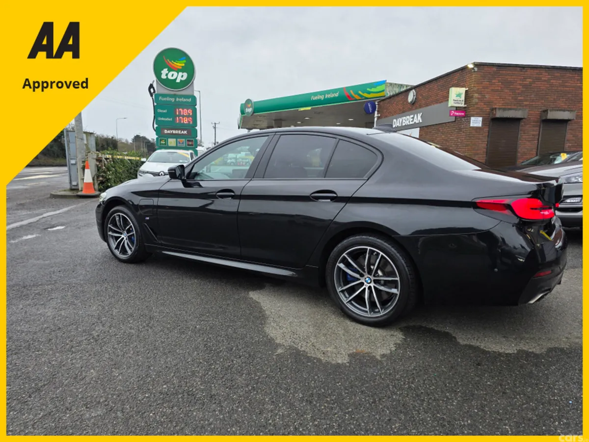 BMW 5-Series Saloon, Petrol Plug-in Hybrid, 2021, Black