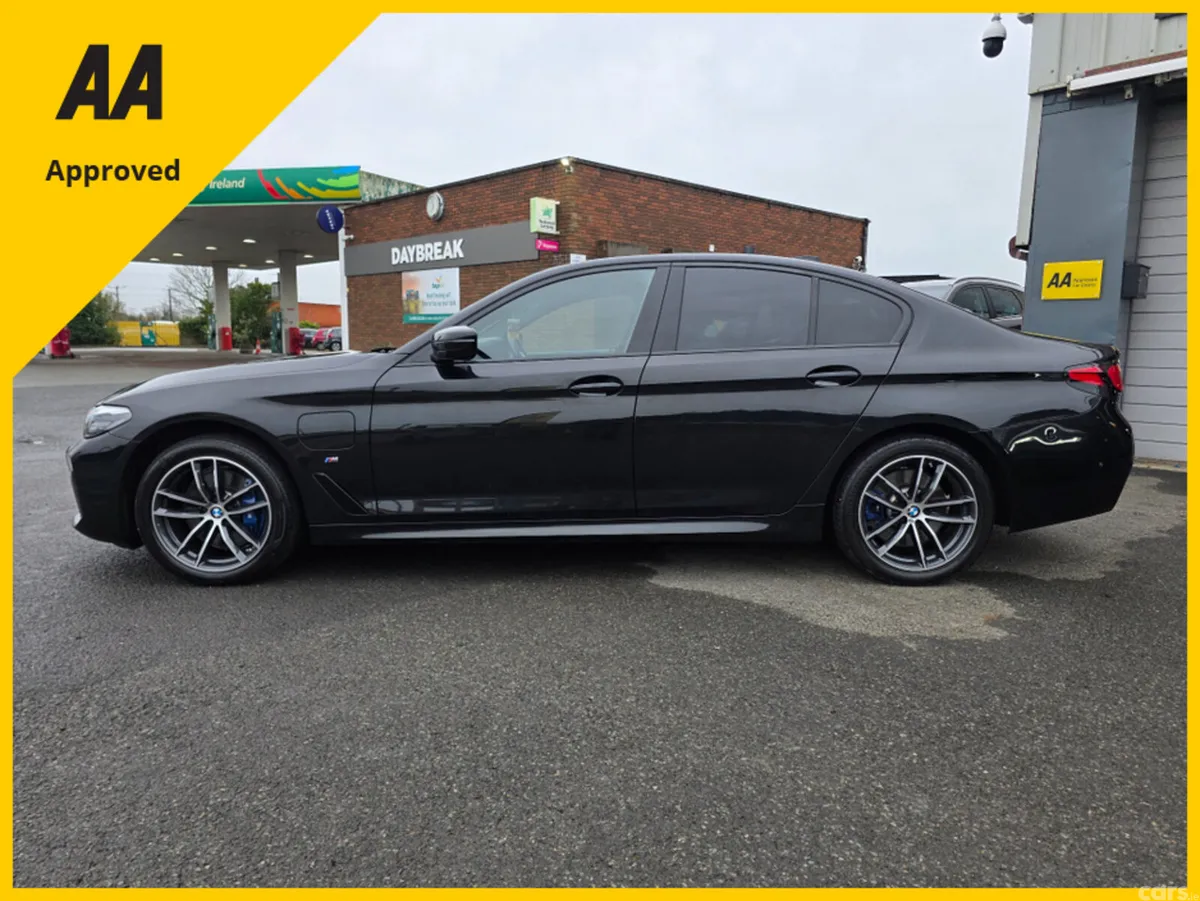 BMW 5-Series Saloon, Petrol Plug-in Hybrid, 2021, Black