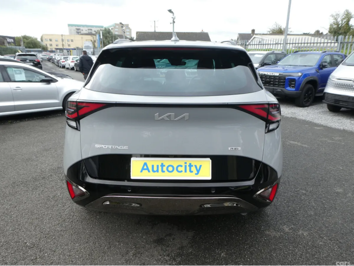 Kia Sportage MPV, Petrol Plug-in Hybrid, 2024, Grey