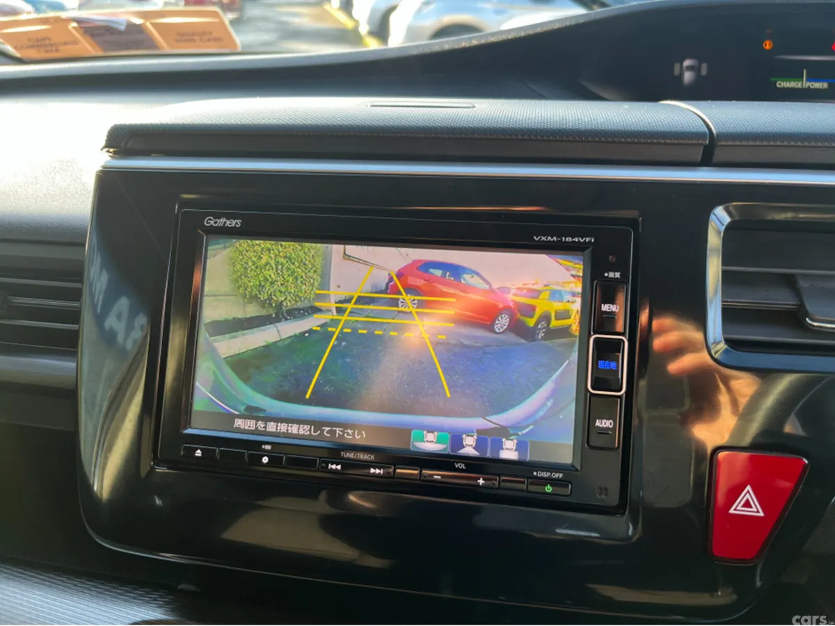 Honda Stepwagon MPV, Petrol Hybrid, 2018, Silver