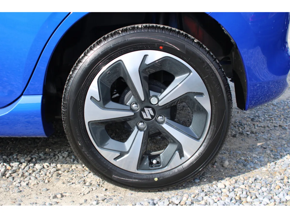 Suzuki Swift Hatchback, Petrol Hybrid, 2027, Blue
