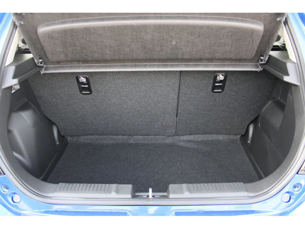 Suzuki Swift Hatchback, Petrol Hybrid, 2027, Blue
