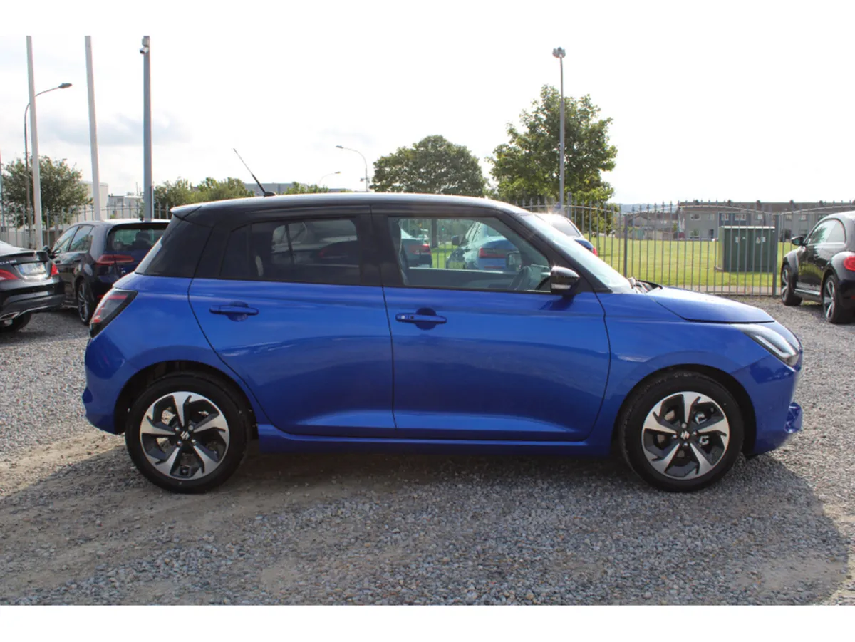 Suzuki Swift Hatchback, Petrol Hybrid, 2027, Blue