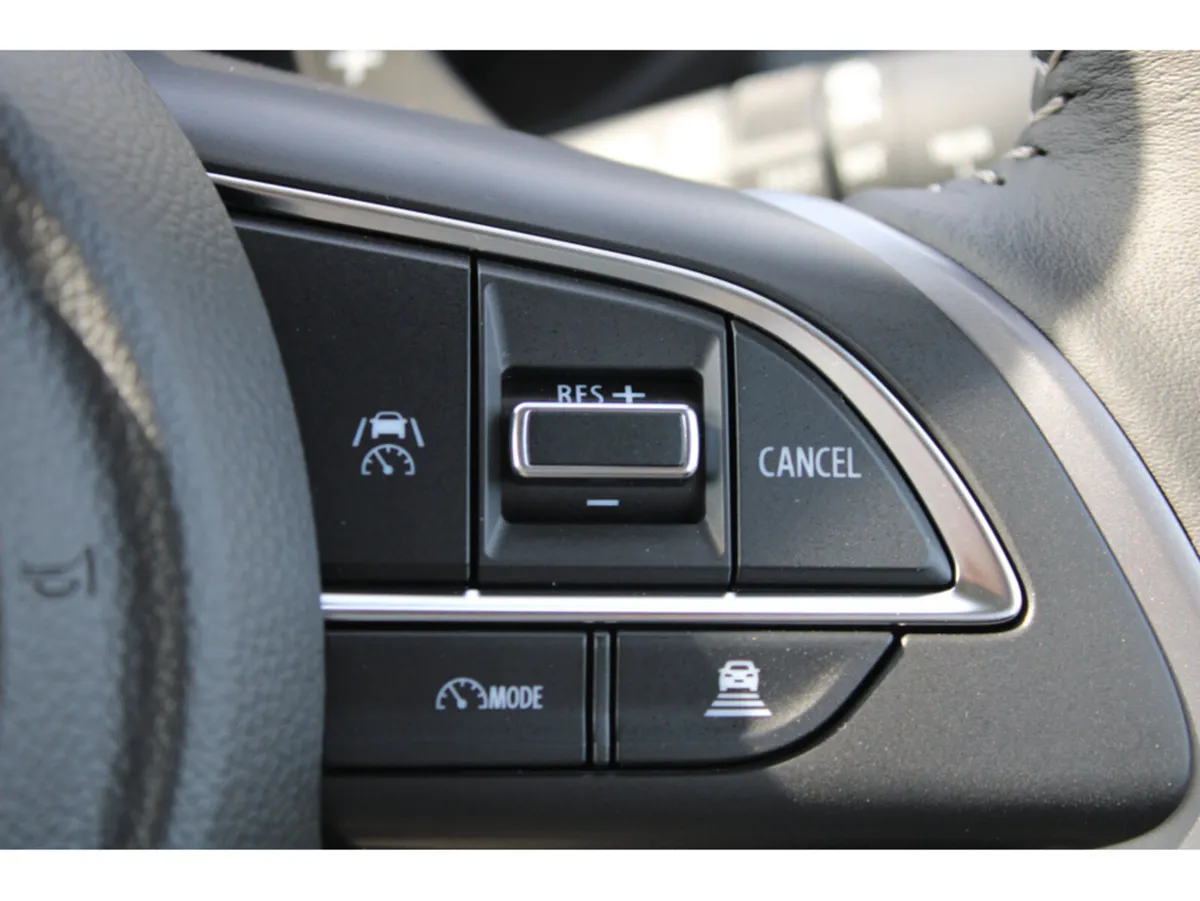 Suzuki Swift Hatchback, Petrol Hybrid, 2027, Blue