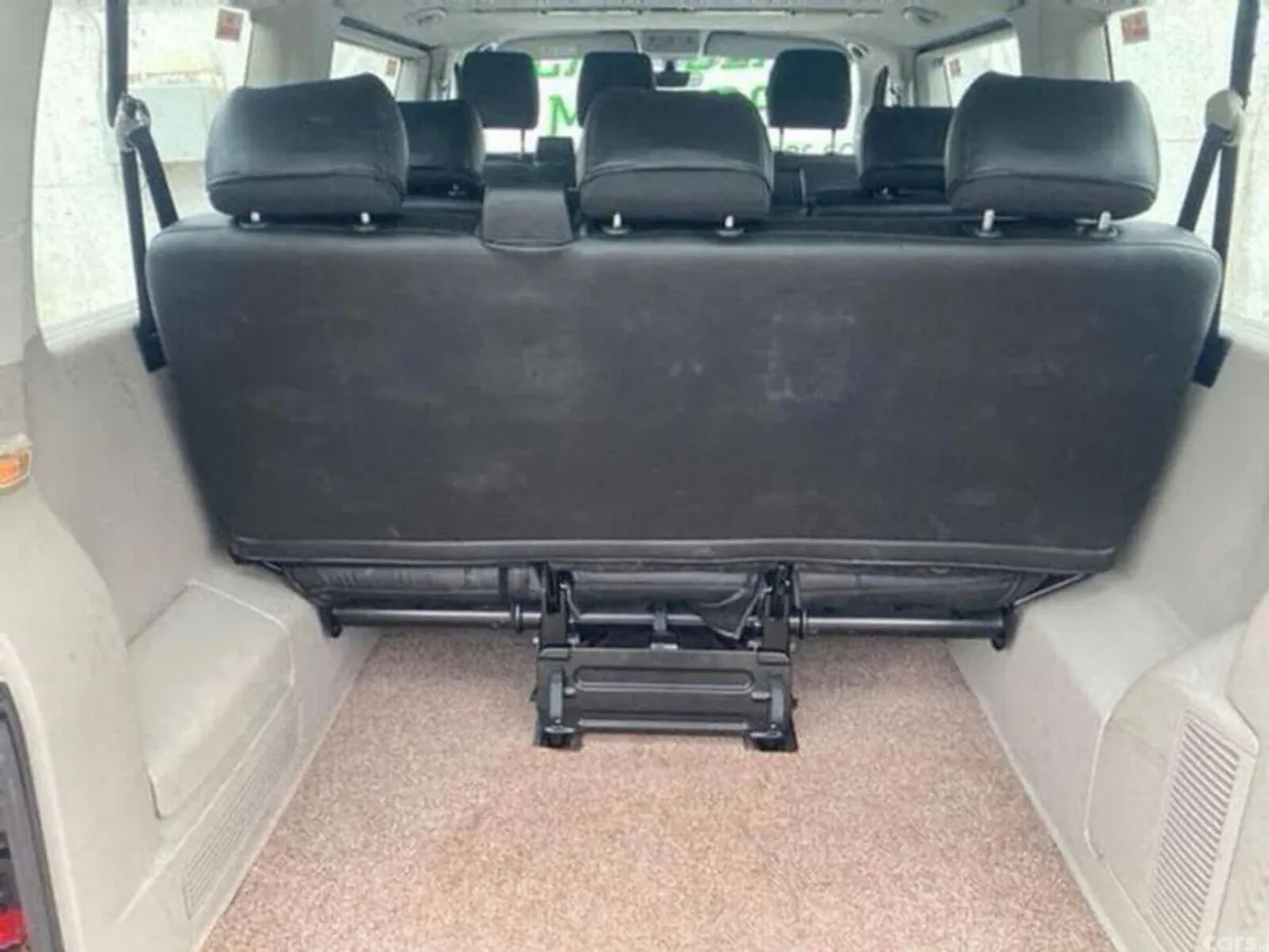Volkswagen Caravelle MPV, Diesel, 2019, Red
